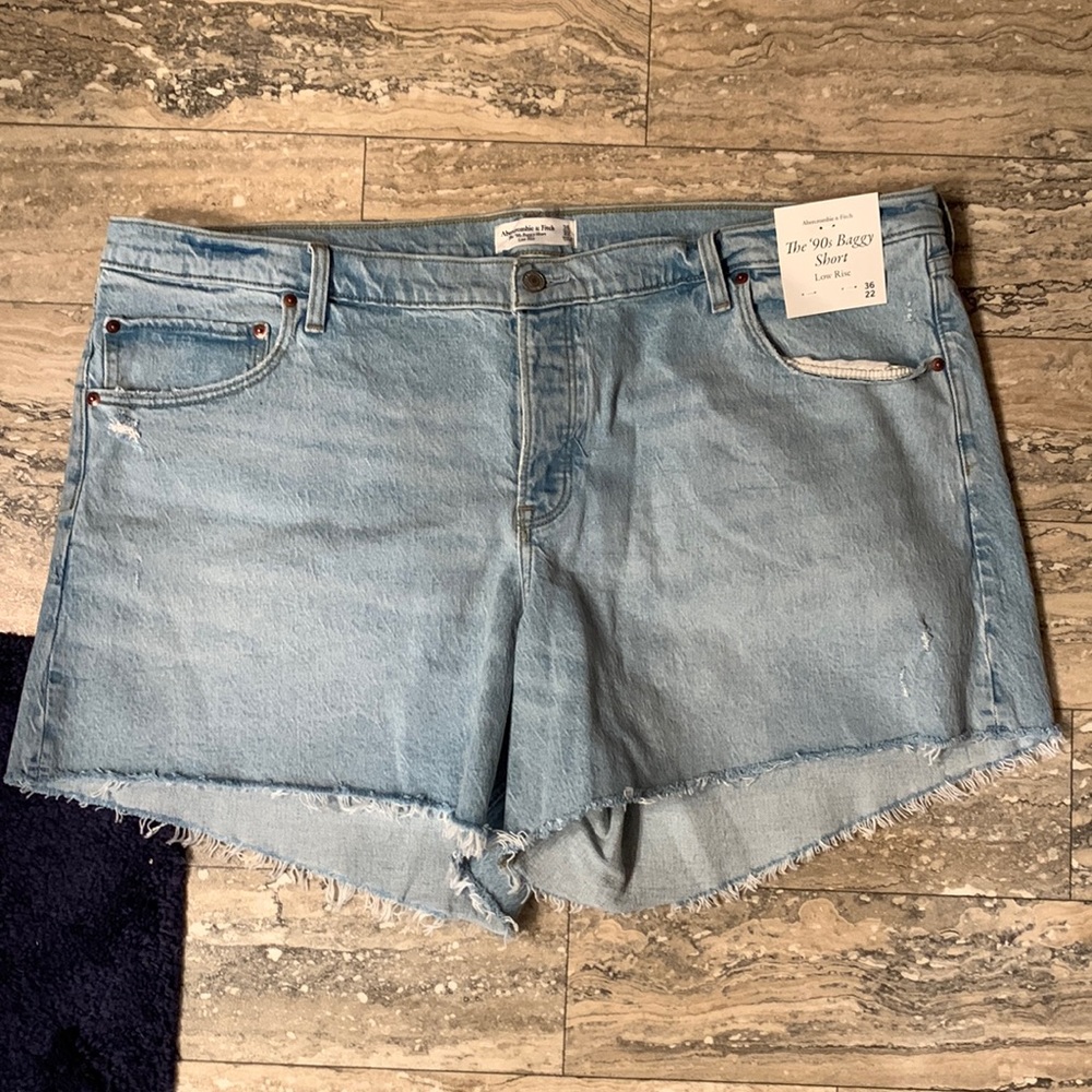 90’s Baggy Jean Short